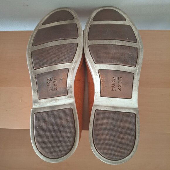 NATURALIZER Women's Annie Slip-On Loafers Shoes 8.5 M Orange Heel Pull-Tab - Picture 5 of 6